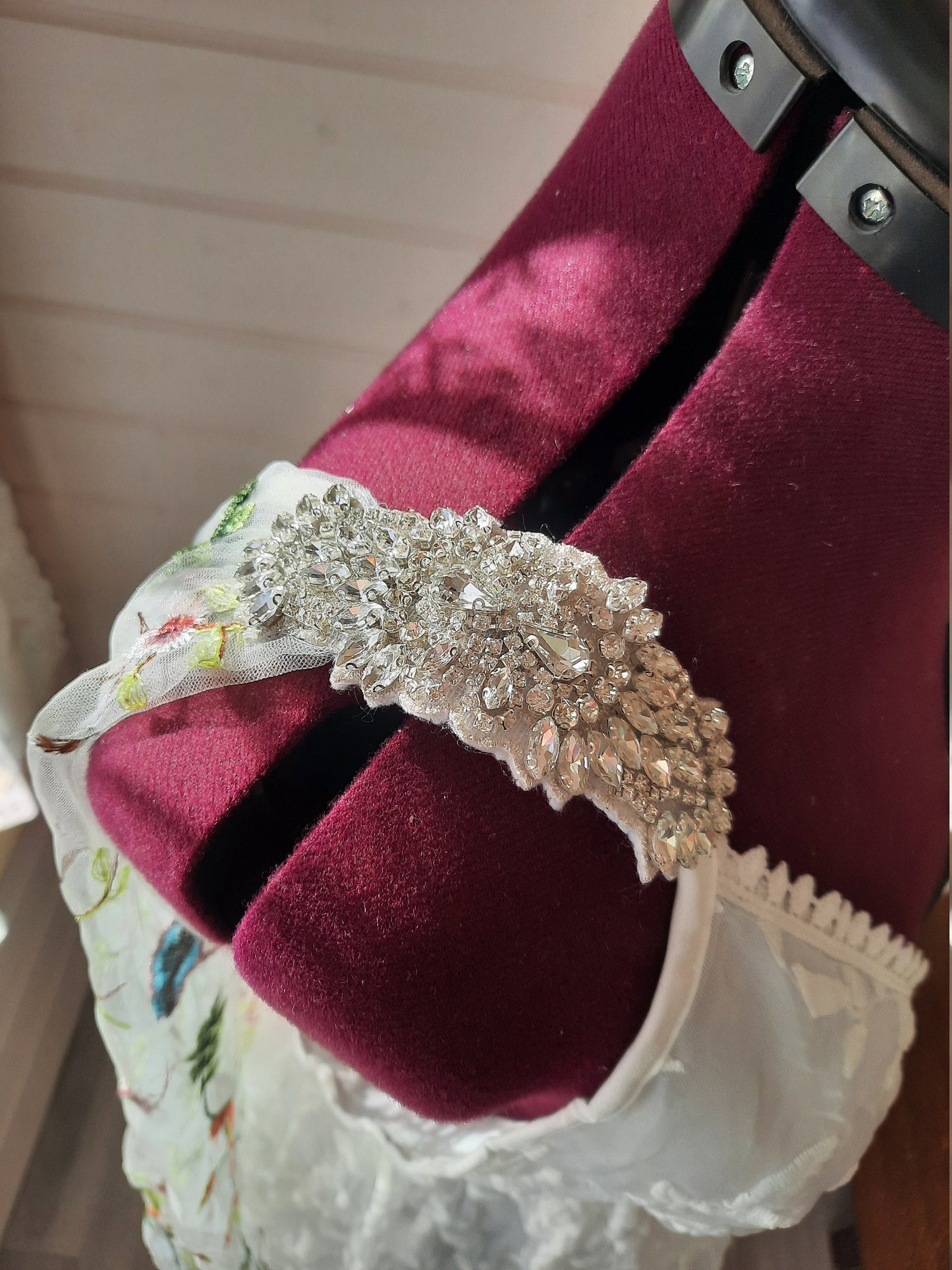 Wildflower wedding cape / Floral bridal cape / Flower wedding cover-up / Woodland wedding oufit