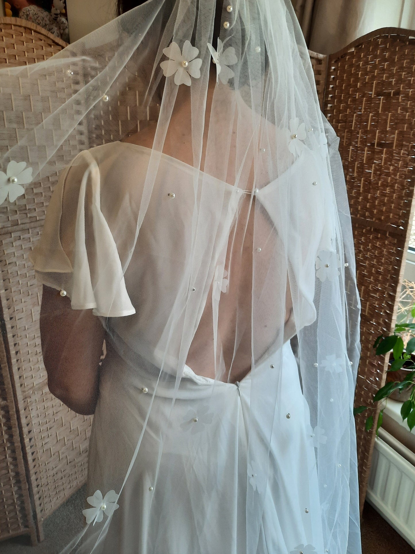 Soft white floral & pearl veil. Veil with 3d flowers and pearls. Classic veil with a twist.