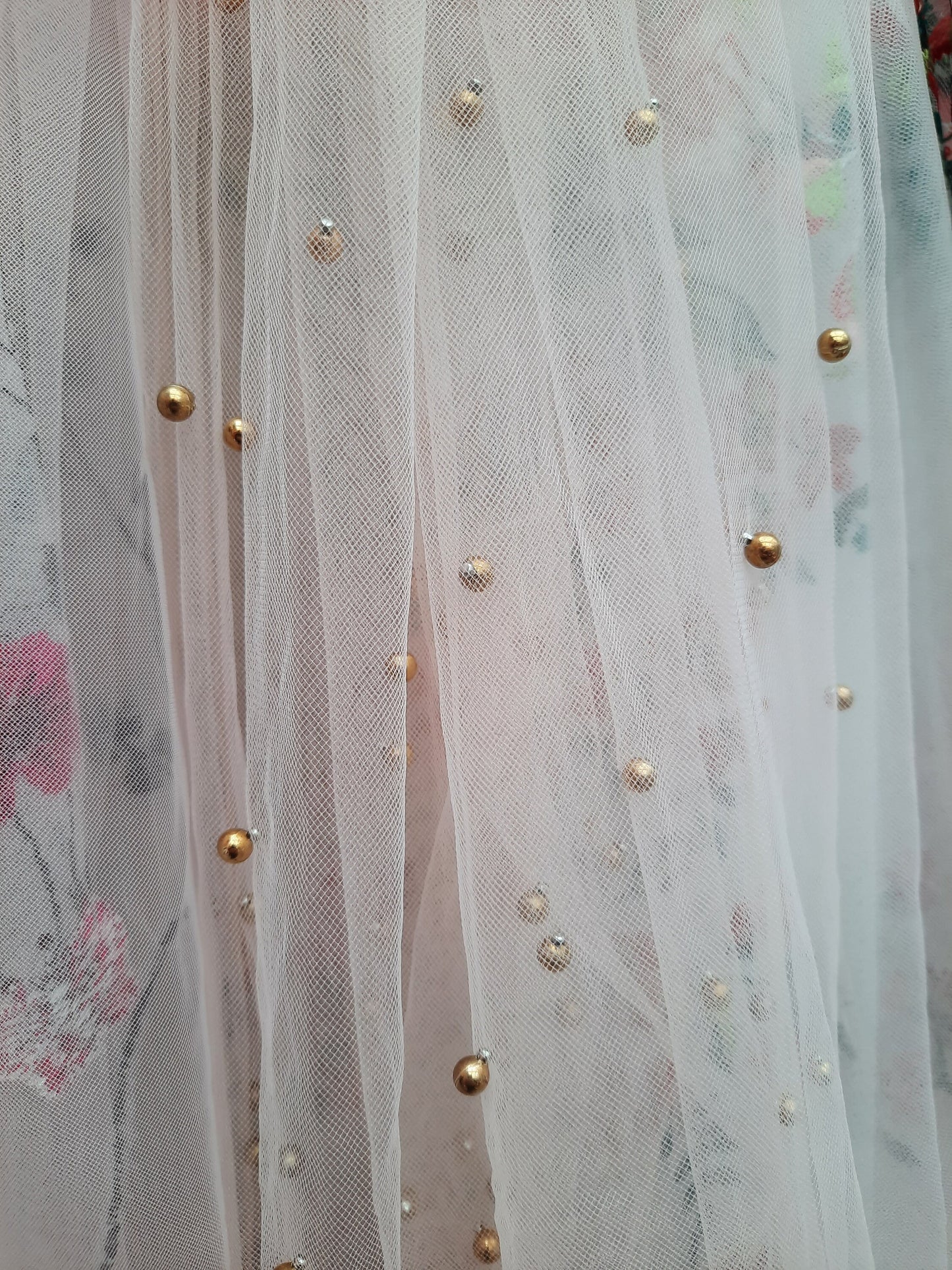 Soft blush & golden pearl veil. Veil with pearls. Classic veil with a twist. 200cm