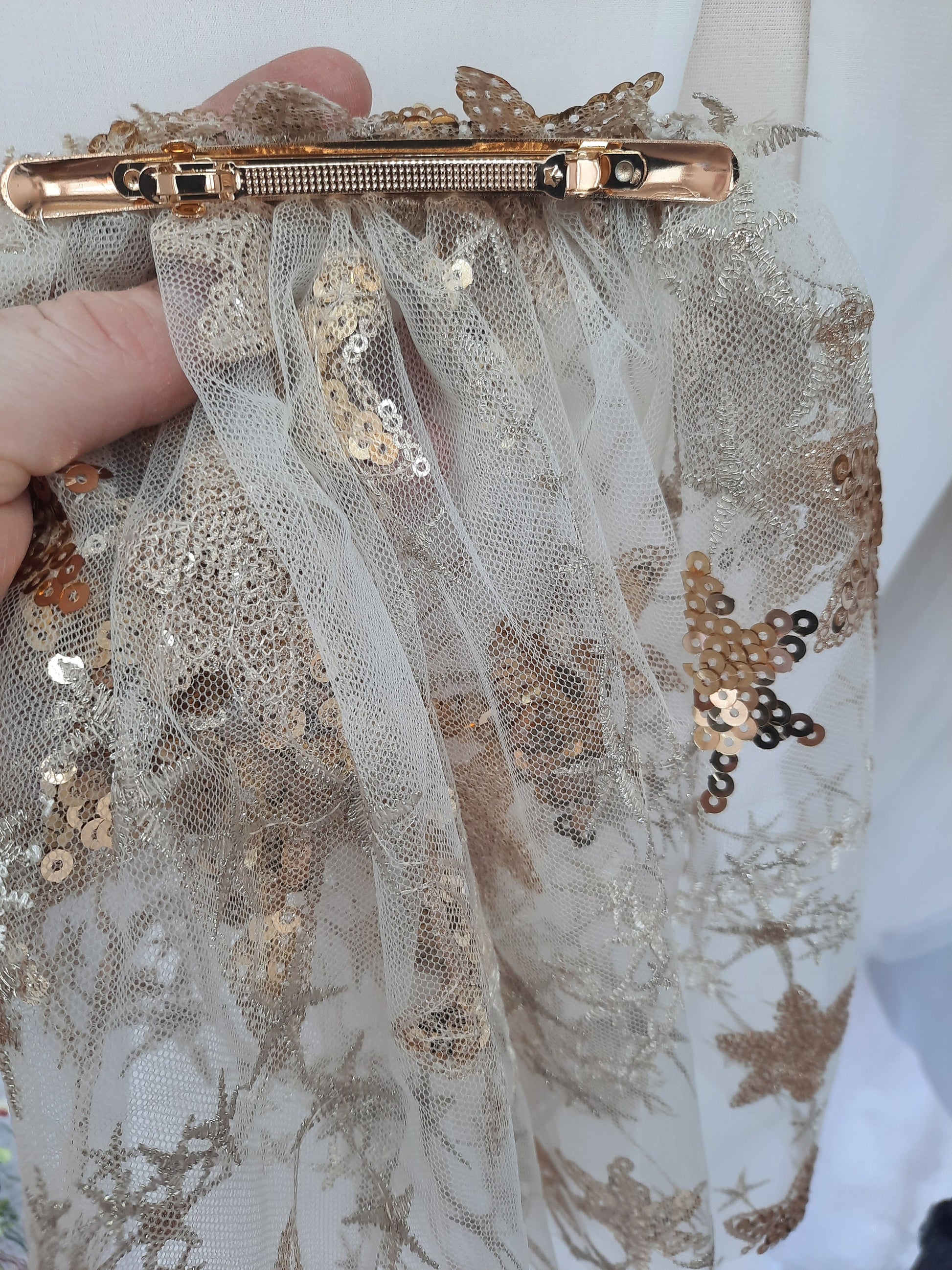 Gold star veil / Veil with sequin flowers / Alternative bridal veil / Golden stars veil / Evening wedding veil