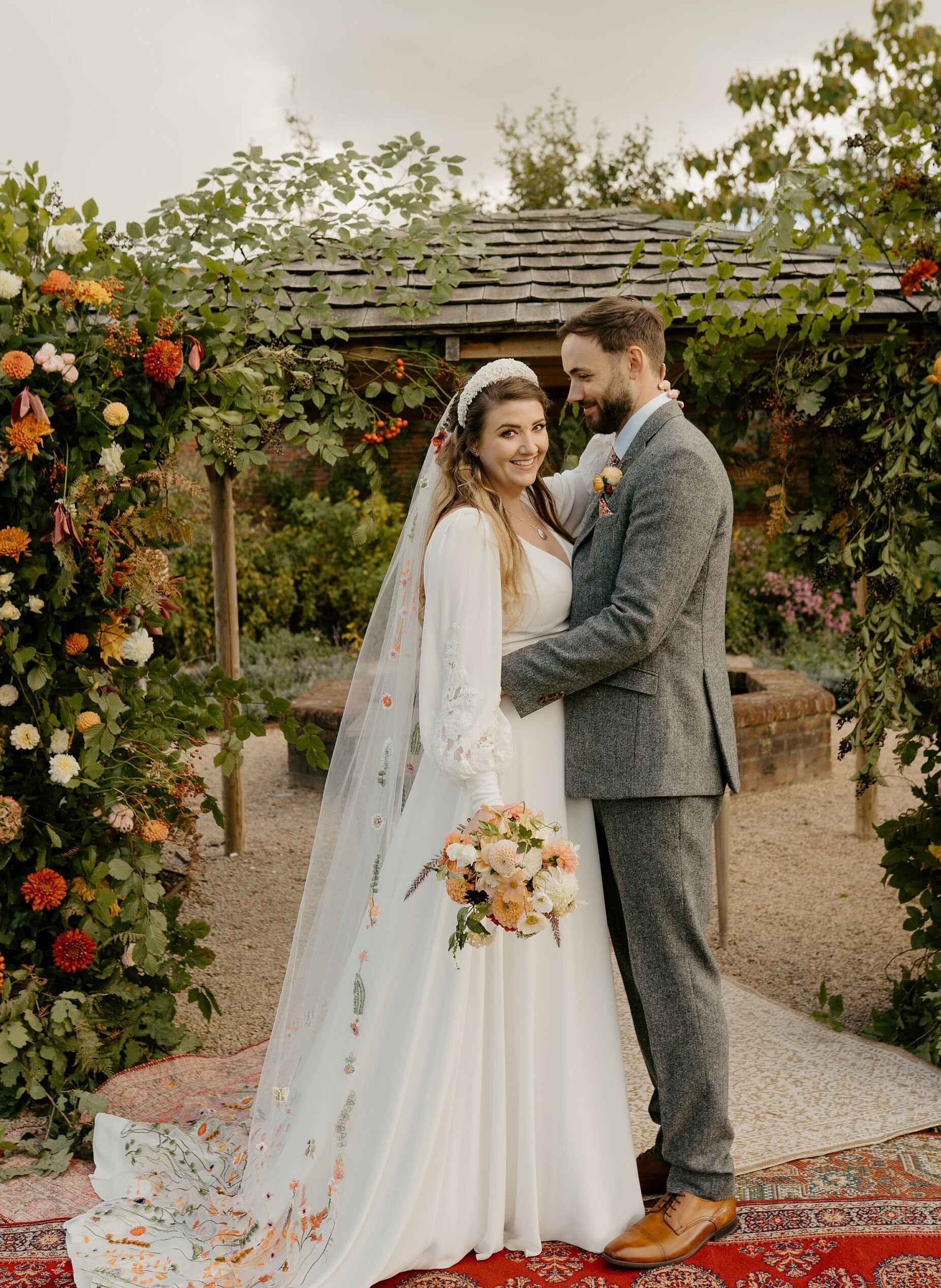 Embroidered Wildflower Wedding Veil - Floral Bridal Veil