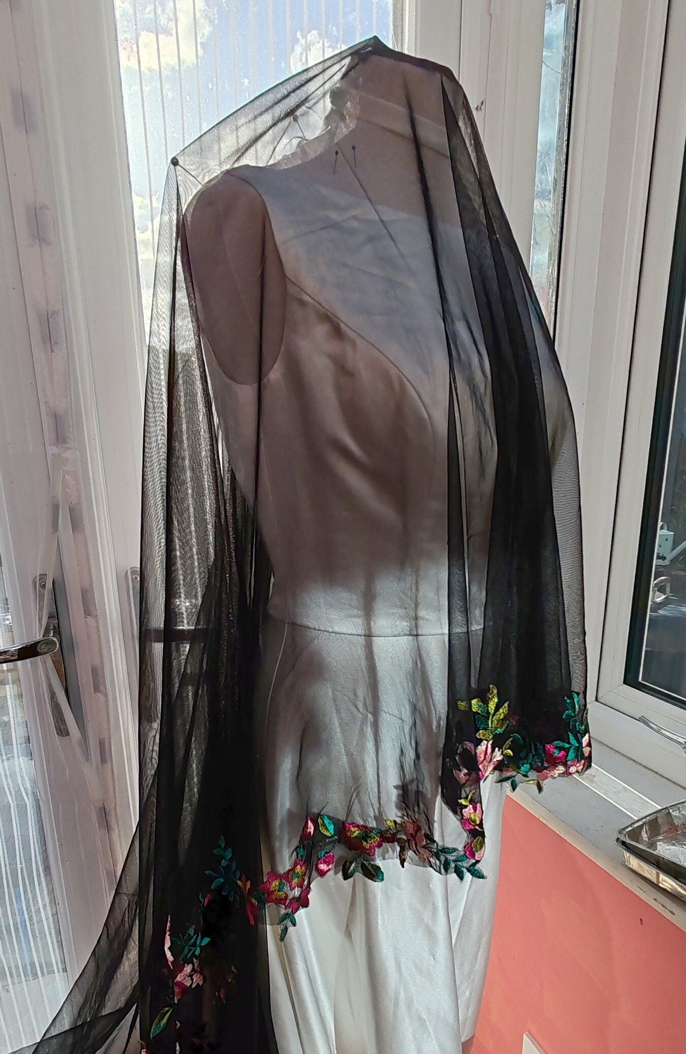 Black Floral Bridal Drop Veil - Burgundy & Red Roses