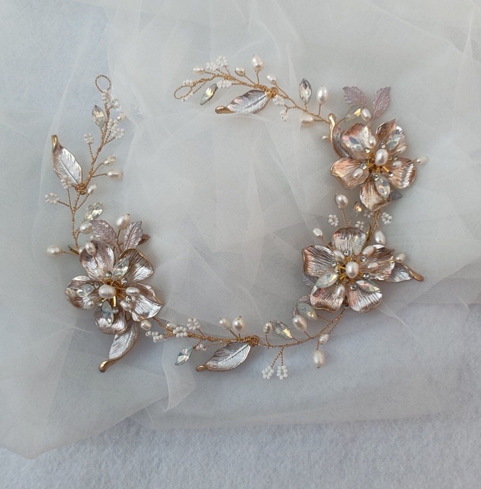 Wild Rose Flower Crown, Pearl Bridal Hair Comb, Rose Gold Wire