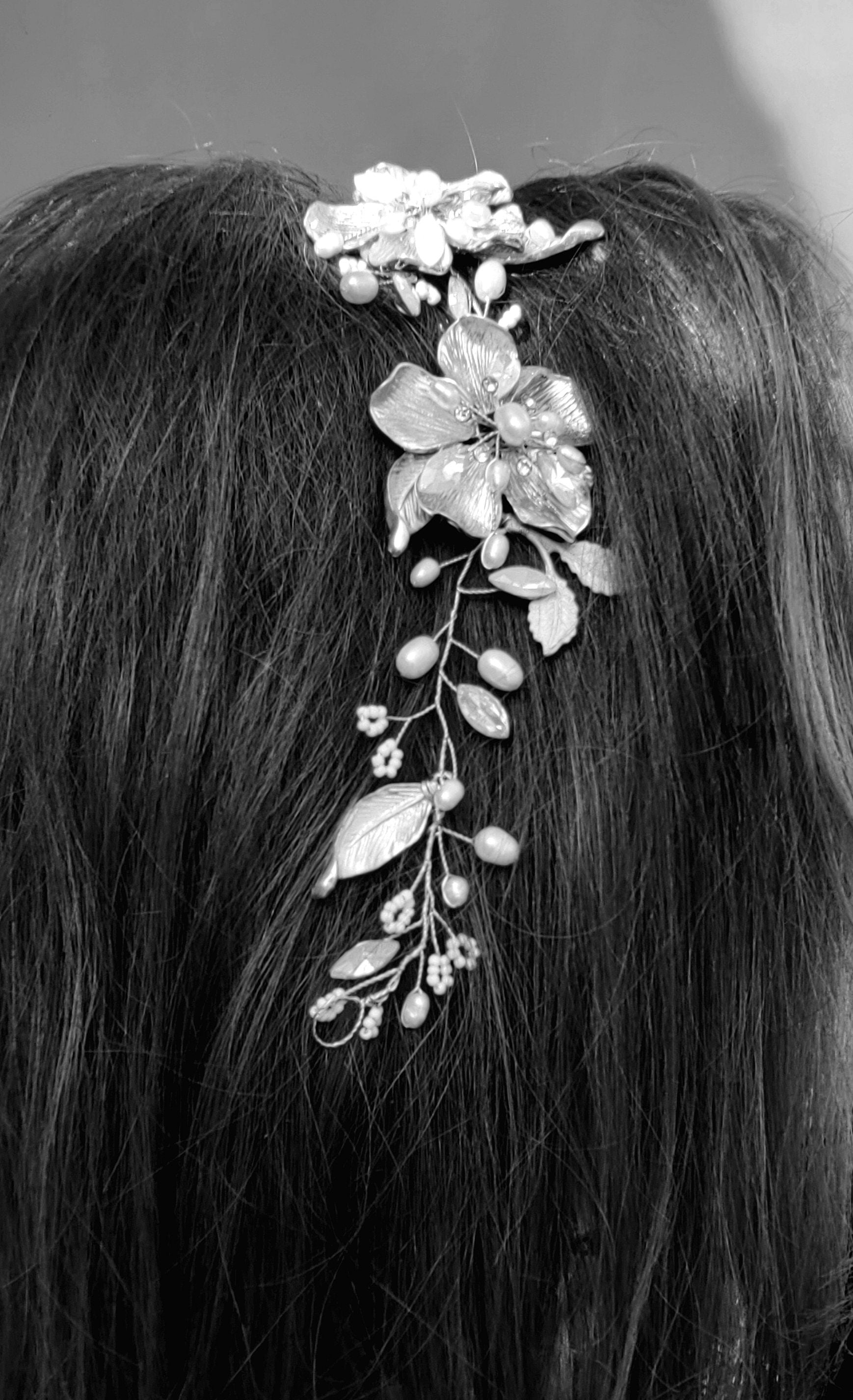 Wild Rose Flower Crown, Pearl Bridal Hair Comb, Rose Gold Wire