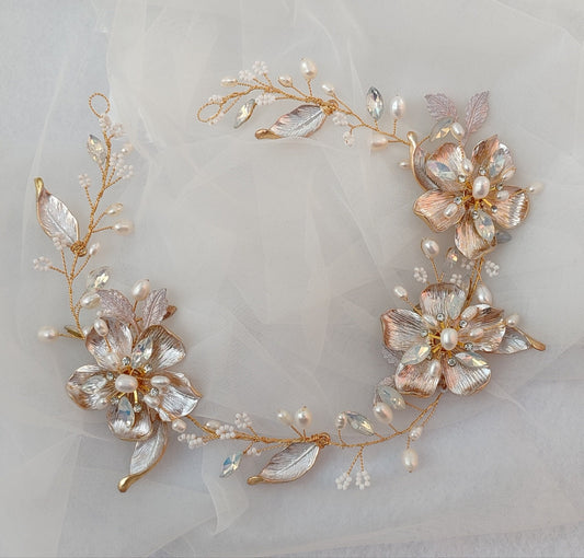 Wild Rose Flower Crown, Pearl Bridal Hair Comb, Rose Gold Wire