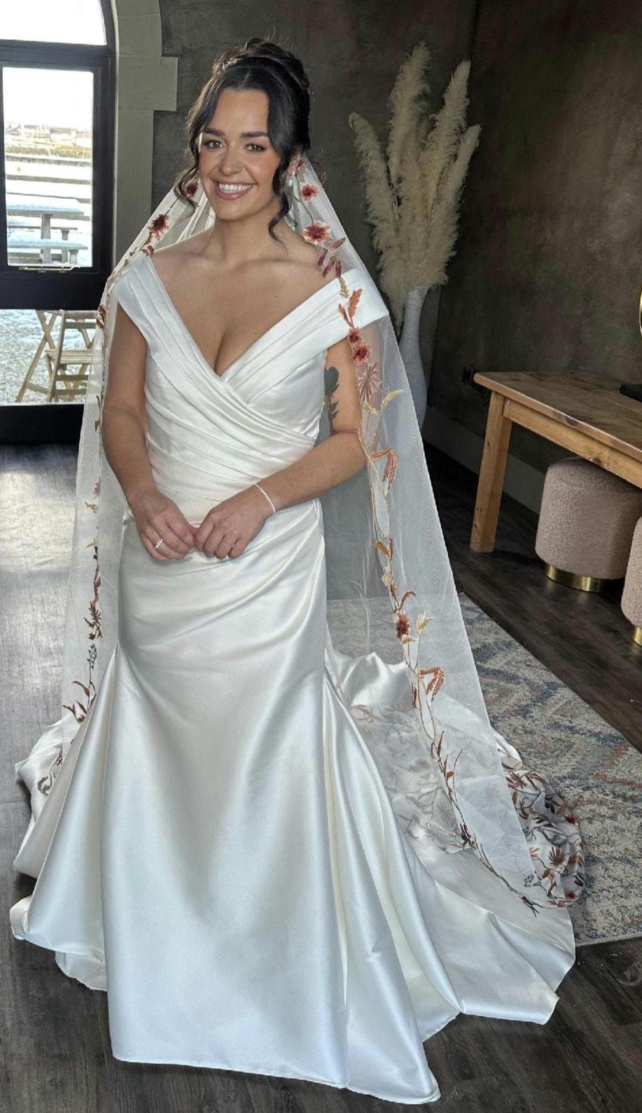 Embroidered Floral Wedding Veil, Autumn Wildflower Bridal Veil