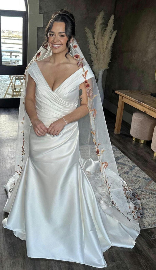 Embroidered Floral Wedding Veil, Autumn Wildflower Bridal Veil