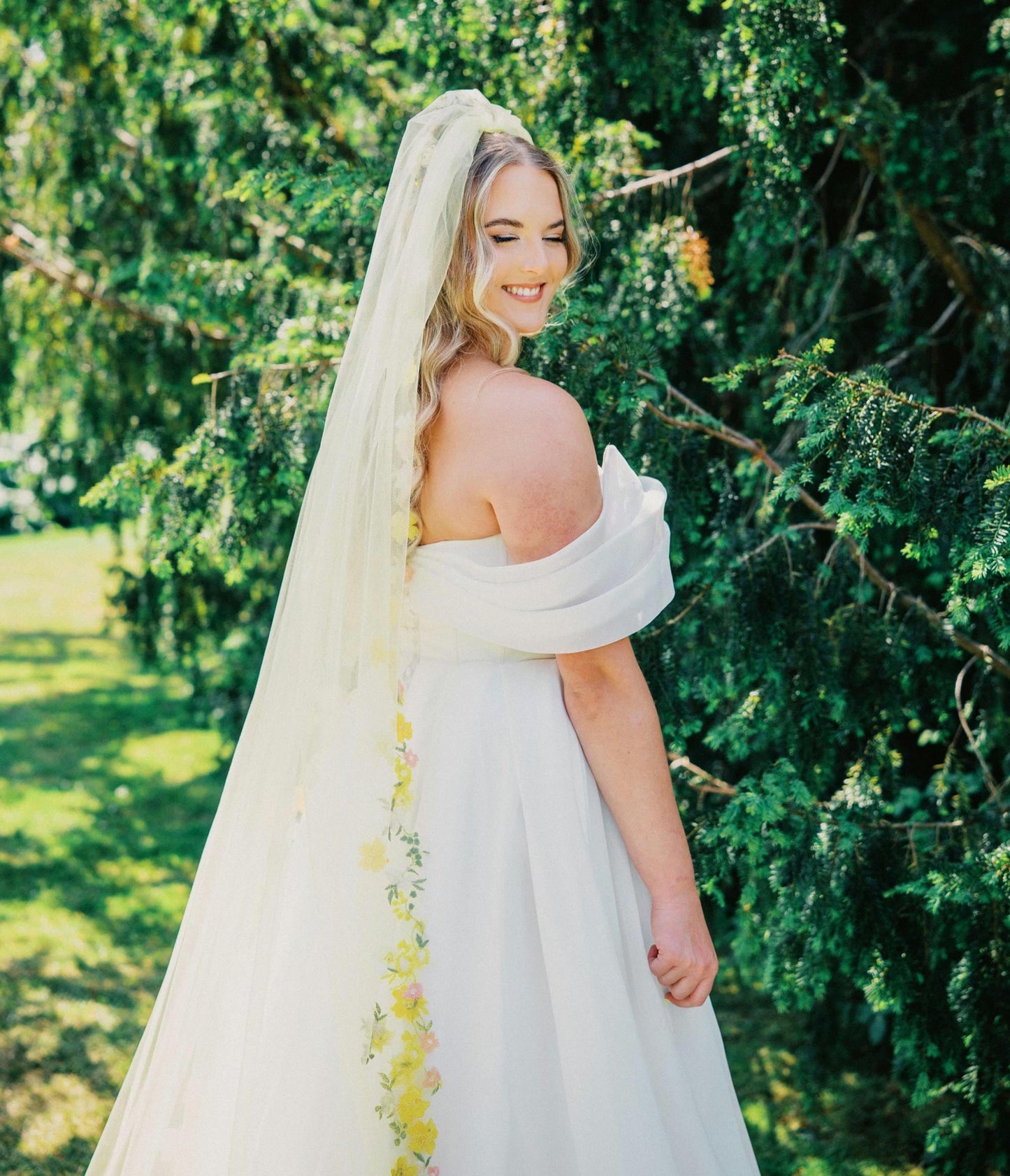 Embroidered Floral Wedding Veil: Yellow Flowers and Pearls