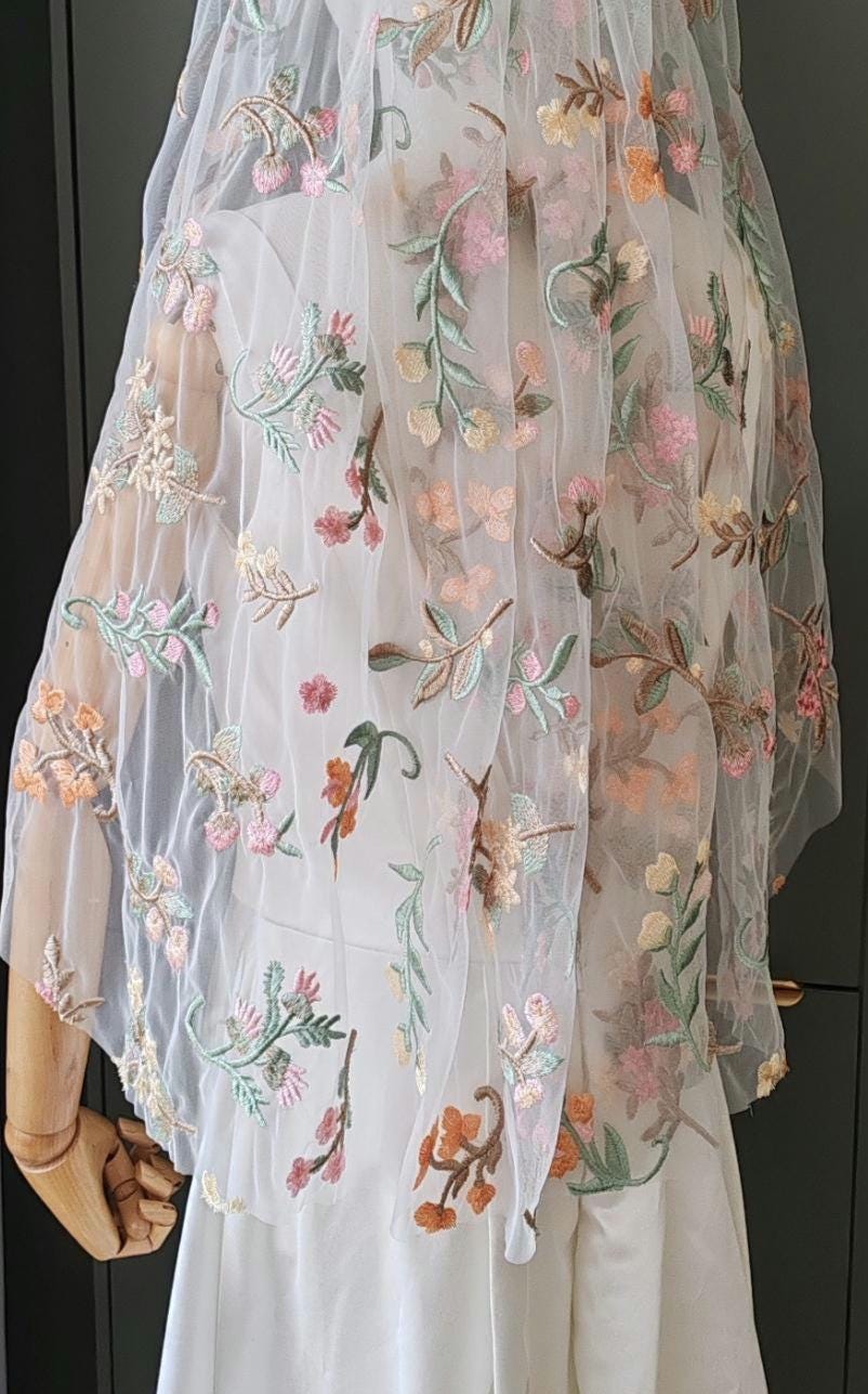Embroidered Wildflower Wedding Veil: Alternative Bridal, Woodland Style. 'Rachel'