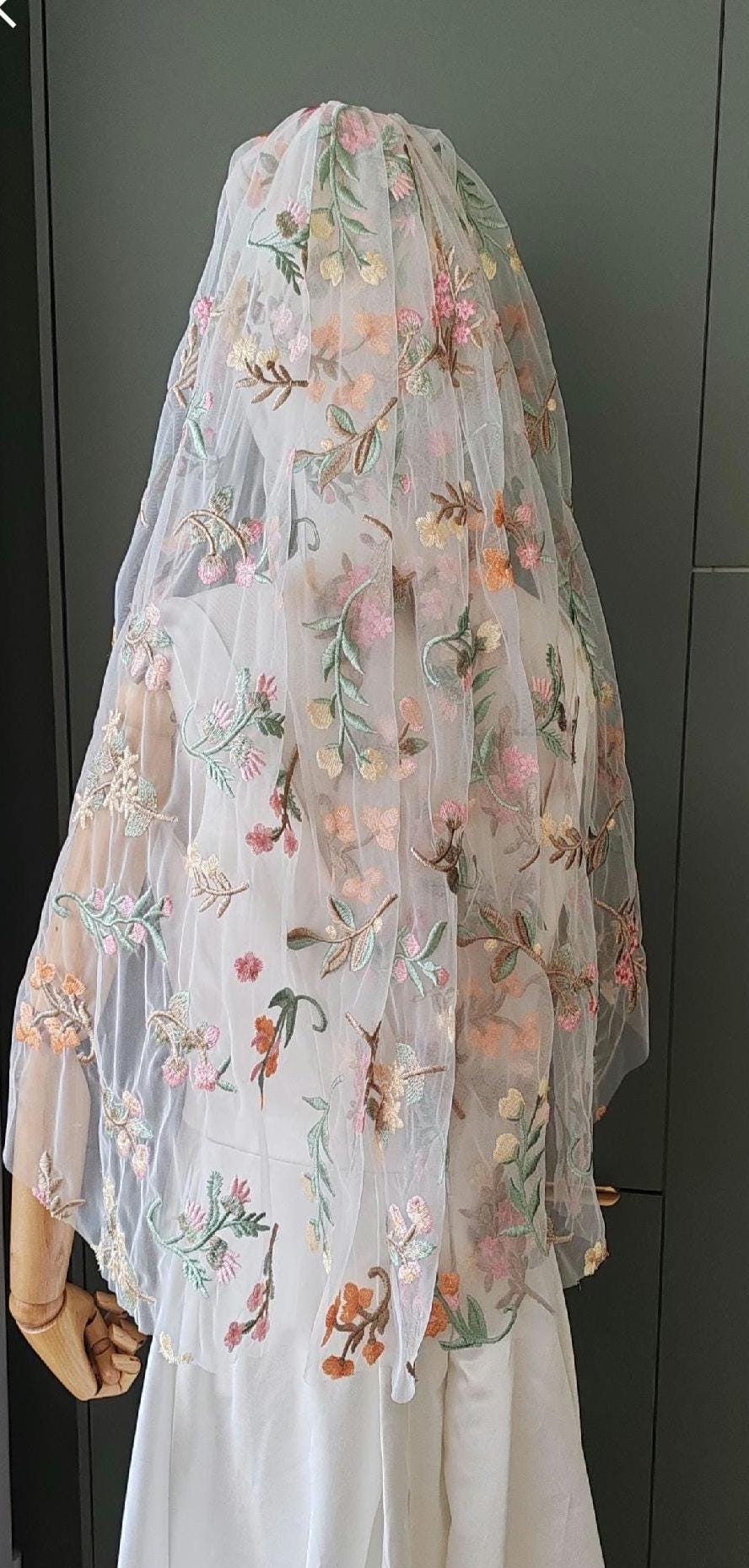 Embroidered Wildflower Wedding Veil: Alternative Bridal, Woodland Style. 'Rachel'