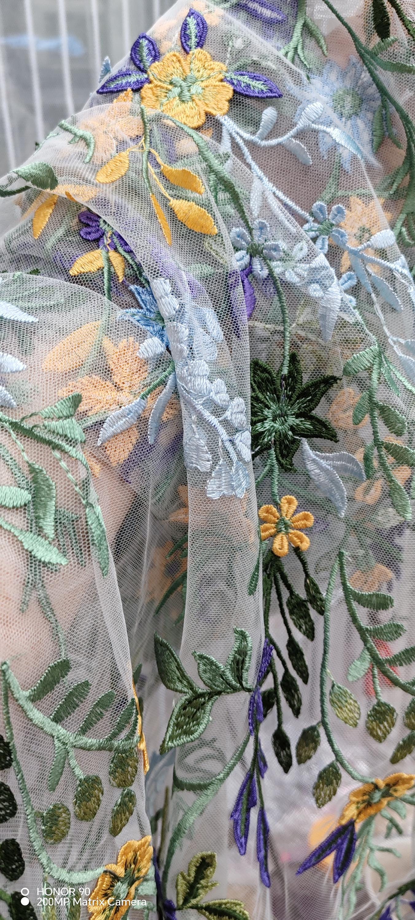 Embroidered Wildflower Wedding Veil: "Megan" Trim and Train style. Alternative Bridal Veil