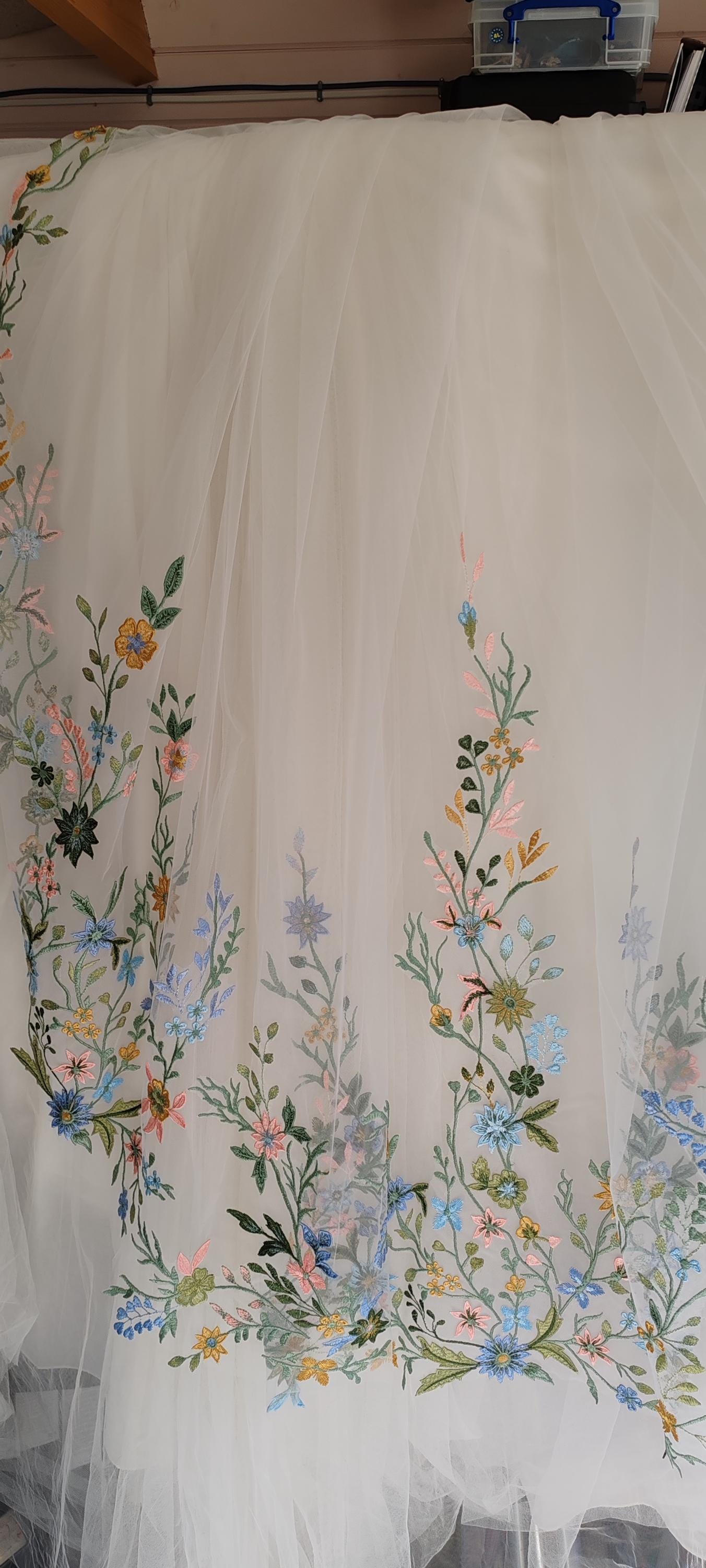 Embroidered Wildflower Wedding Veil: "Megan" Trim and Train style. Alternative Bridal Veil