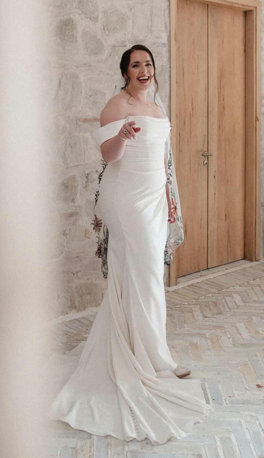 Woodland Embroidered Flower Wedding Veil - Wild Fall Floral Bridal Veil 'Oriana'