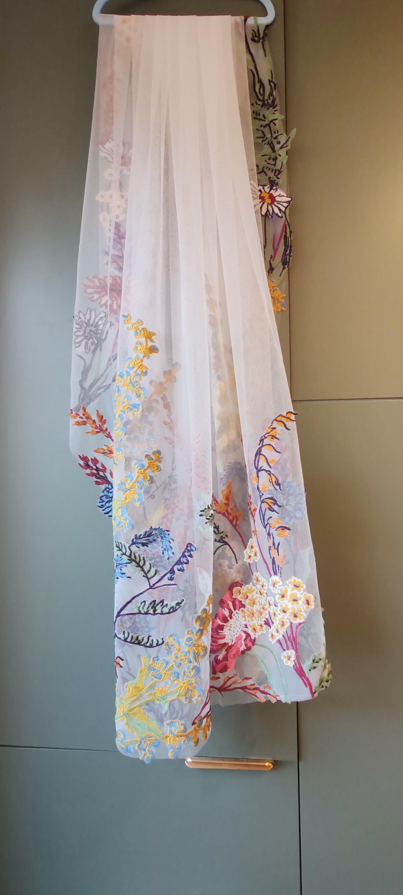 Woodland Embroidered Flower Wedding Veil - Wild Fall Floral Bridal Veil 'Áine'