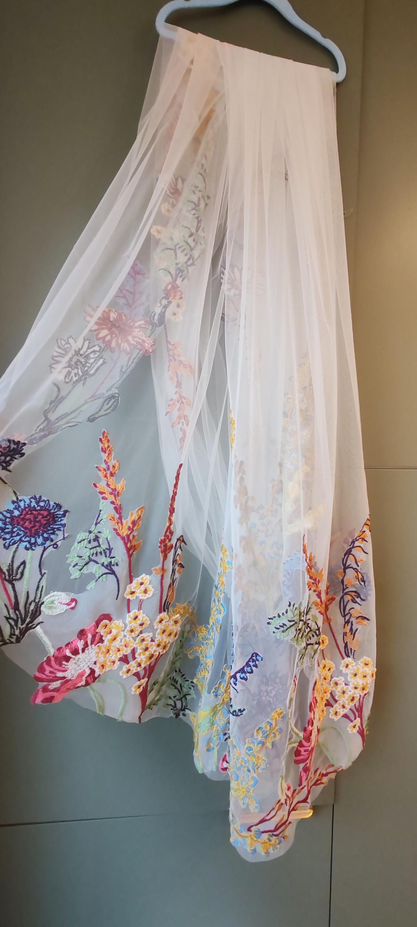 Woodland Embroidered Flower Wedding Veil - Wild Fall Floral Bridal Veil 'Áine'