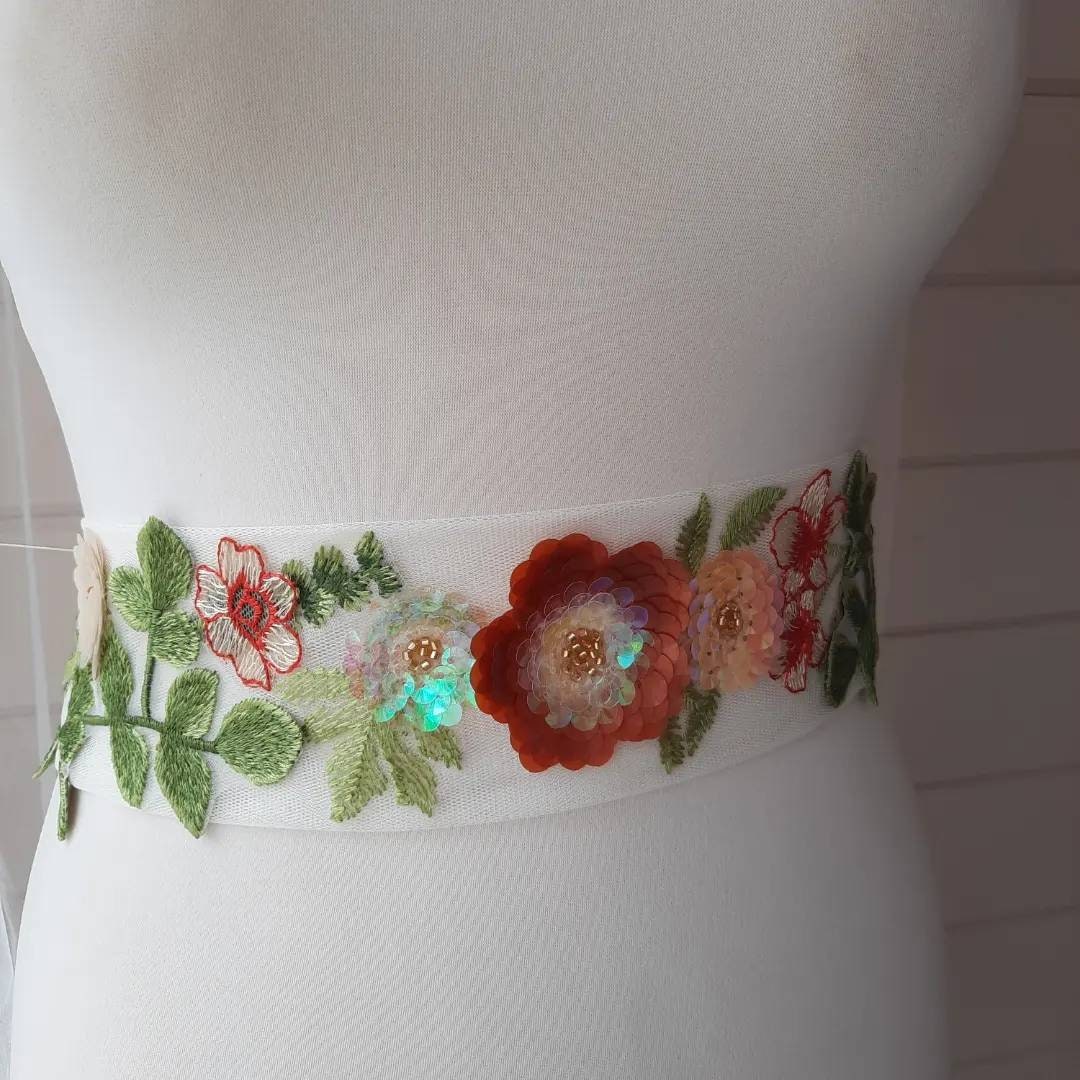 Bridal belt sash / Floral bridal belt / Embroidered bridal sash / Sequin flower belt / Bridesmaid sash / Flower girl Sash / Matching Bridal