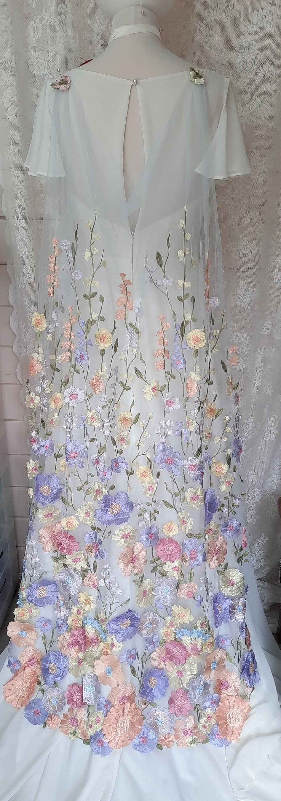 Colourful floral veil. Veil with embroidered flowers. Alternative bridal veil.